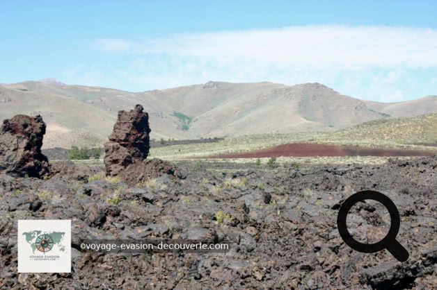 C’est un espace protégé au titre de monument national américain, situé sur la plaine du Snake, dans le centre de l'Idaho. Ce site contient trois grandes coulées de lave qui s'étendent le long du rift de l'Idaho. On peut y observer des moulages d'arbre brûlés : la lave en fusion entoure l'arbre, refroidit suffisamment vite pour imprimer les motifs de l'écorce mais assez pour ne pas carboniser l'arbre.