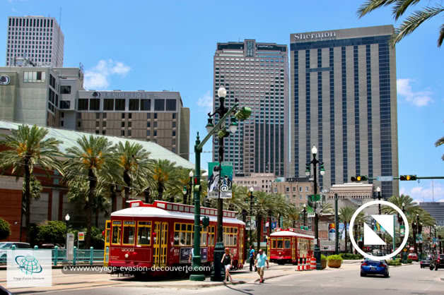 Située au bord du Mississippi, la Nouvelle-Orléans est un cœur français battant en terre américaine, et ne ressemble à aucune autre ville des États-Unis.