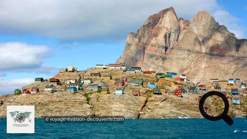 Une destination unique et rare pour les amoureux de la planète cherchant comme moi de l’inattendu, du grandiose et de la sérénité. Un rêve de visiter ces contrées froides où la nature est encore préservée. C’est vraiment une expérience magique et une aventure exceptionnelle de naviguer au milieu des icebergs gigantesques, d’avoir la chance d’admirer des baleines, de voir d’impressionnants ours blancs, d’accoster dans des fjords grandioses ou de traverser la banquise sur un brise glace. C’est presque le voyage d’une vie…   