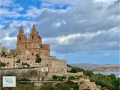 Ville de Mellieħa sur l'île de Malte