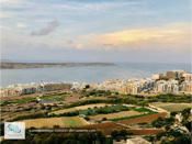 Ville de Mellieħa sur l'île de Malte