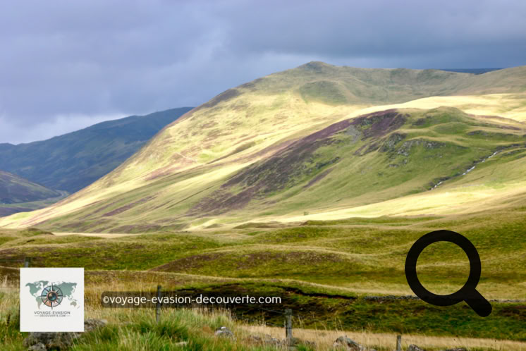 En partant de Glamis nous avons pris la A93, traversant des paysages superbes des Highlands, pour atteindre la ville de Inverness pour y passer la nuit. 