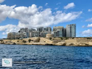 Ville de Tas-Sliema sur l'île de Malte 