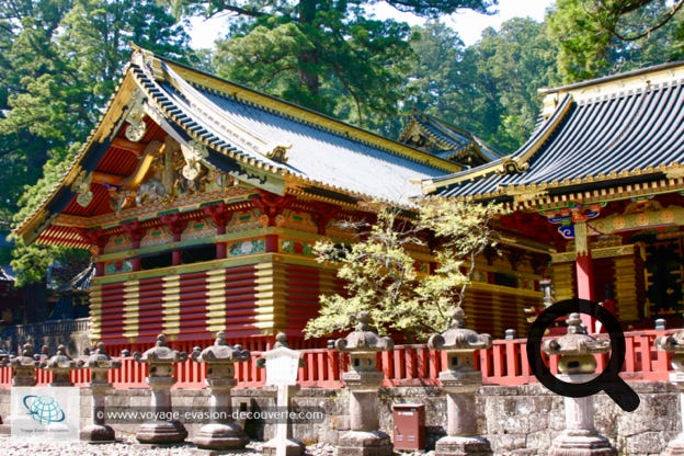 Cette ville rassemble de nombreux édifices religieux témoins de l'implantation profonde du bouddhisme dans le pays et de la permanence historique de la religion autochtone : le shintō. Les plus importants de ces édifices se trouvent dans le quartier Sannai, au Nord du cours moyen de la rivière Daiya.