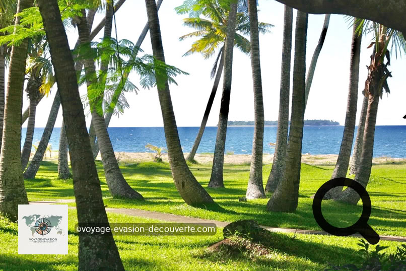 Une destination de légendes lointaine… très lointaine, de carte postale, un mélange de farniente et d’aventure. Une vaste région composée d’îles paradisiaques où les eaux azurées longent des plages de sable blanc et d’îles volcaniques où règne une ambiance mystérieuse. Une terre de splendeurs, de contrastes et de richesses.  Le bout de monde où tous les rêves deviennent réalité…