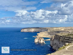 Les falaises de Gebel Ben Gorg sur l"île de Gozo