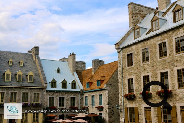 Véritable joyau historique, la place Royale est le lieu officiel de la fondation de Québec. Son architecture unique témoigne avec authenticité des influences françaises et britanniques qui ont façonné l’urbanisme de la ville.