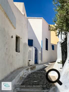 Village de Pyrgos sur l'Île de Santorin - Grèce