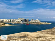 Ville de Tas-Sliema sur l'île de Malte 
