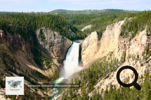 Vieille de 590 000 ans, la Lower Yellowstone Falls est la plus grande chute d’eau des montagnes Rocheuses des États-Unis. 