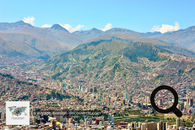 C’est pour les Boliviens la capitale administrative du pays, Sucre étant la capitale constitutionnelle. Avec une altitude d'environ 3 650 m au-dessus du niveau de la mer, La Paz est la capitale la plus haute du monde. En raison de son altitude, La Paz a un climat subtropical, avec des étés pluvieux et des hivers secs.