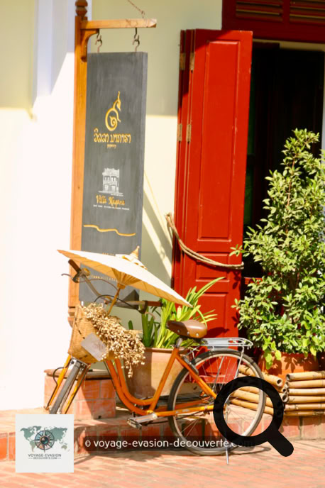 Le Laos est un pays qui ne se raconte pas, il se vit...  Aux antipodes de la frénésie de la plupart des pays du Sud-Est asiatique, le Laos cultive une tranquille nonchalance et dégage l’atmosphère détendue et charmante d’une destination authentique. C’est une vraie impression de quiétude et de douceur de vivre, omniprésente, qui vous gagne dès que vous arrivez.