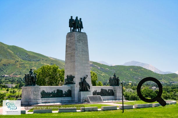 Le parc abrite Old Deseret Village, un musée d'histoire à ciel ouvert où vous pourrez découvrir à quoi ressemblait la vie au milieu des années 1800 dans l'Utah. Tout un village a été soigneusement recréé pour raconter l’histoire et la vie quotidienne des villageois de l’époque.