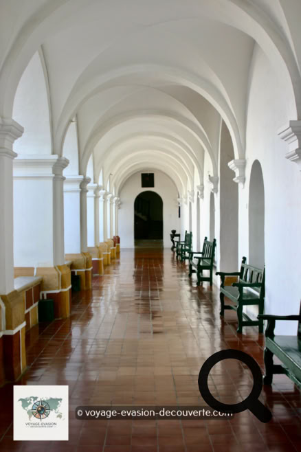 Fondé en 1795, il témoigne du pouvoir de l’église Catholique au sein de la société de l’époque. De style néoclassique, il a été en grande partie construit grâce à des pierres extraites des carrières du mont Churuquella. 