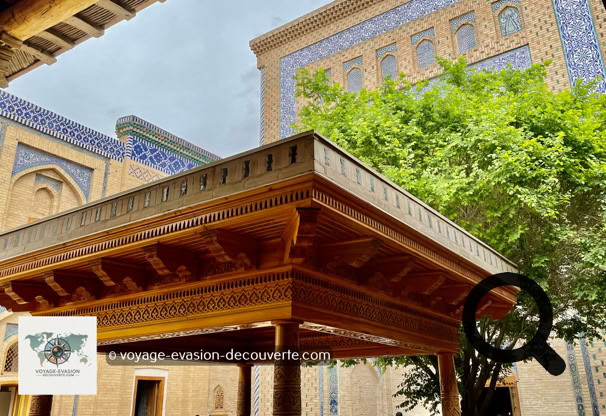 Le mausolée de Pahlavân Mahmoud est sans conteste le monument le plus vénéré de Khiva.