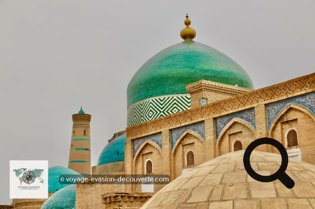 Le mausolée de Pahlavân Mahmoud est sans conteste le monument le plus vénéré de Khiva.