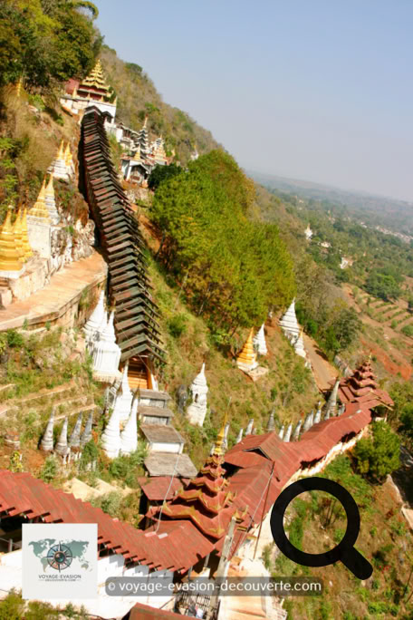 Nichée à 1 500 m d’altitude dans la région de Shan, Pindaya est surtout connue pour les cavernes surplombant un lac et qui contiennent plus de neuf mille offrandes représentant Bouddha offertes depuis le XVIIe siècle. Un sanctuaire créé pour honorer la légende d’un prince héroïque qui secouru sept princesses tombées dans le piège d’une monstrueuse araignée. Le nom Pindaya vient d’ailleurs de la déformation de “Pinku Ya Pyi“, qui signifie “j’ai tué l’araignée“.