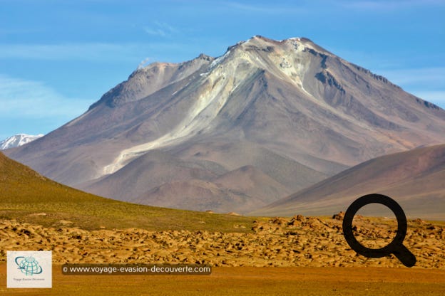 Après le petit déjeuner, nous reprenons la route en direction du Salar alors que défilent sous nos yeux les époustouflants paysages du Sud Lípez. Nous ne nous lassons pas du spectacle que l’on nous offre.  